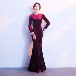 Qatar 2024 élégant noir longue queue hiver robes de soirée T-shirt mode dos velours à manches longues robe de bal creuse HY021