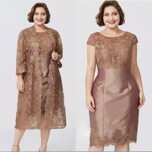 2018 elegante knielengte moeder van de bruid jurken met jas kant geappliceerd bruiloft gast jurk plus size avondjurken