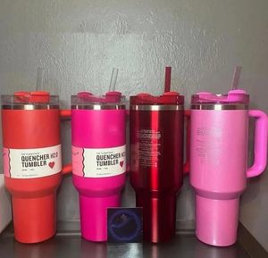 DHL Coupage bleu clair Hiver Hiver Cosmo Pink Parade Flamingo Tasses 40oz extincteur H2.0 Tobeurs de gobelets en acier inoxydable avec couvercle de poignée et paille Dye Car Tasses 0426