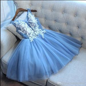 Elegante tulla azul cielo una línea vestidos de bienvenida cortos de encaje de encaje longitud de rodilla de rodilla corta fiesta de fiesta con encaje Ba9921