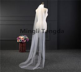 2018 Elegant Wedding Wedding Velo 200cm150cm una capa Color blanco de marfil Soft Bridal Veils con accesorios de boda de novia de peine1431296