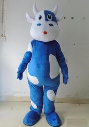 2018 Fábrica El disfraz de mascota de vaca de leche azul de cabeza para que los adultos usen para 5122263