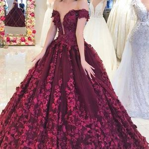 2018 Raisin Tulle Longue Robe De Bal 3D Fleurs Dentelle Applique Puffy Robe De Bal Robe De Soirée Arabie Saoudite Hors Épaule Robe De Soirée Perlée