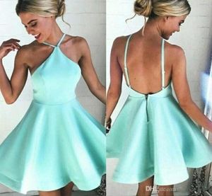 2018 Halter Sexy Korte Mintgroen Satijn Cocktail Party Jurken Backless Homecoming Jurken Custom Made Mini Prom Avondjurk BA6898045361