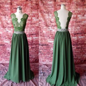 2018 Hunter Green Bohemian Country Robes de demoiselle d'honneur avec ceinture perlée en dentelle Sheer Top en mousseline de soie demoiselle d'honneur Robe d'invité de mariage EN111413