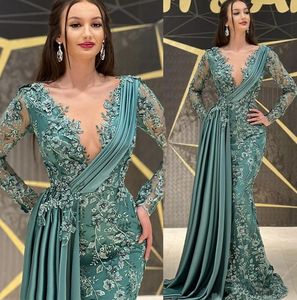 2023 Plus La Taille Robes De Bal Arabe Sirène Luxueux Sexy Col En V Complet 3D Floral Dentelle Cristal Perlé Manches Longues Soirée Formelle Robes De Fête