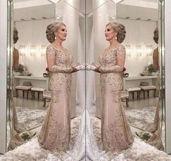 2018 Luxury Mother of the Bride Dresses V Cuello mangas largas Mermaid con cuentas Applicias de fiesta de tamaño grande Noche de fiesta G6443257