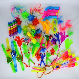 2018 Nouveau 100 PCS Jouets pour Enfants Party Favors Fille Garçon Cadeau Sacs Pinata Fillers Enfants Carnaval Cadeaux Jouet De Noël Nouvel An