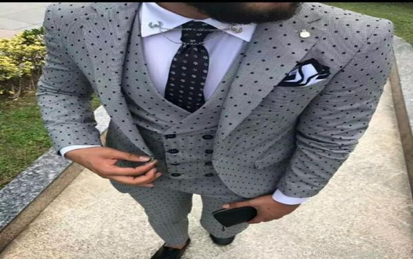 2018 Nouvelle arrivée Grey Match Men Suit Slim Fit Costumes Classic Marid pour hommes Tuxedo personnalisé de 3 pièces Terno7318329