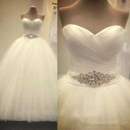 2018 Nieuwe Baljurk Quinceanera Jurken Parels Beaded Lace Up Back Floor Lengte Meisje Prom Dresses Sweetheart Speciale Gelegenheid Jurk Q48