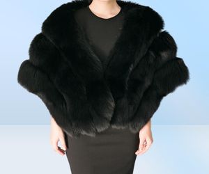 2018 Nouvelle mariée en fourrure blanche noire Cape Cape Coat Femmes Cloak Faux Fur Big Poncho Casacos Femininos7470068