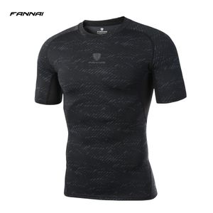 2018 nouvelle marque hommes Gym course t-shirts Compression à manches courtes homme musculation formation collants Sport chemise Jogging Spandex