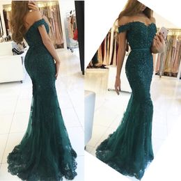 Nuevo diseñador verde oscuro fuera del hombro vestidos de noche cariño apliques con cuentas de manga corta de encaje vestido de fiesta HY130