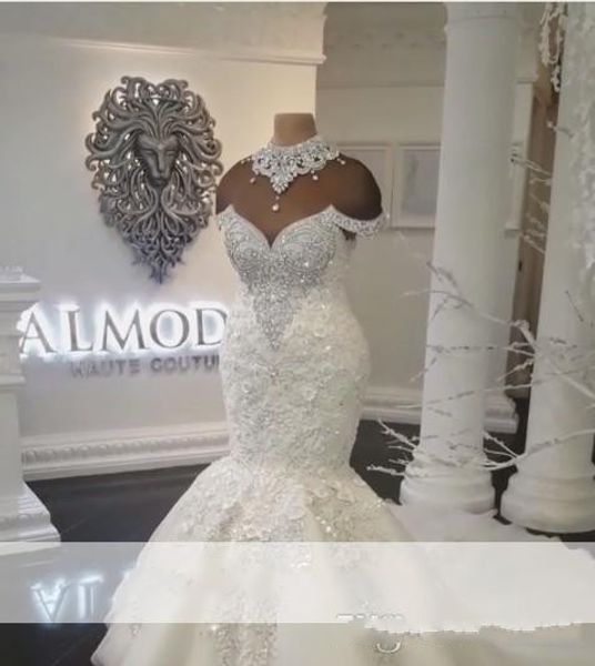 2018 Nuevo diseñador de lujo Dubai árabe sirena vestidos de novia más tamaño rebordear cristales corte tren vestido de novia vestidos de novia personalizados