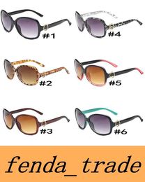2018 nieuwe mode vrouwen trend zonnebril 8016 UV400 grote frame ronde mooie gezicht zonnebril 6 kleuren kwaliteit A +++ MOQ = 10