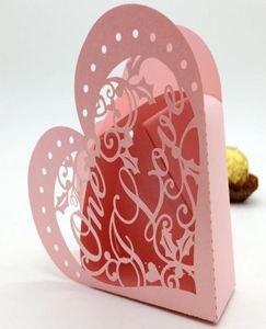 2018 nouveaux supports de faveur de mariage de coeur d'amour creux boîtes de bonbons sacs de chocolat avec ruban cadeaux de fête de douche de bébé Boxes7564464