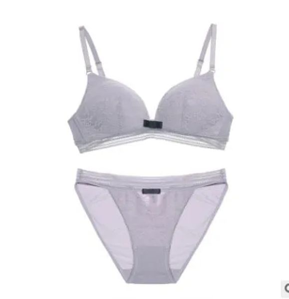 nouvel ensemble de soutien-gorge sans anneau en acier, sous-vêtement en dentelle sexy mince et sans trace.