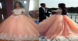 2018 Nieuwe Peach Ball -jurk Quinceanera -jurken voor 15 jaar Girl Off Schouder Appliqued Lace kralen Sweep Trein Corset goedkoop formeel 4091406