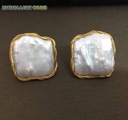 2018 NOUVEAU style Design Fait à la main enroulement élégant perle baroque couleur dorée bloc plat carré vraies perles naturelles boucles d'oreilles 8267743