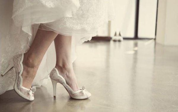 2019 Nouveau Style De Mode En Gros À Talons Hauts Blanc Peep Toe Pour La Plate-Forme De La Mariée Mariée Chaussures De Mariage