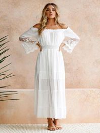 2018 Nieuwe witte vrouwen Boheemse jurken Long Chiffon Boat Neck Lace Puffy Long Sheeves Slim Taille Summer Beach Jurk Enkle Lengte In7111190