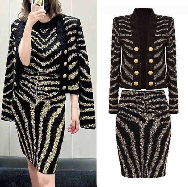 Nouveau Style Top qualité femmes tricots Cardigan classique en métal Lion visage bouton trois pièces ensemble Hot Fix strass manteau correspondant jupe gilet