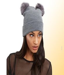 2018 NIEUWE VROUWEN FAUX Fur Ball Hat vrouwelijke winter warme pet gebreide beanie meisje dubbele bal pom pom pom pom hoeden4377491
