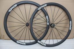 2018 El más nuevo juego de ruedas de bicicleta con llanta de 38 mm y ruedas blancas de carbono completo con bujes Novatec 271