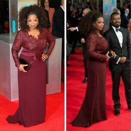 2018 Oprah Winfrey Bourgondië Lange mouwen Lace Top Modest Mother of the Bride Evening Jurken Custom Plus Size Celebrity Red Carpet Jurk 3282