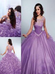 2018 Púrpura Rhinestones de la quinceanera Vestidos Bling Jewel Sweet 16 Masquerad Ball Vestidos Organza Lavender Crystal Debutante Raga8720252