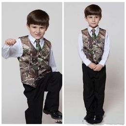 2018 Real Tree Camo Boy Chalecos de desgaste formal con corbatas Camuflaje Novio Boy Chaleco Satén barato Chalecos de boda formales personalizados Camou2462