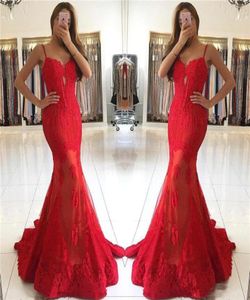 2018 Red Sexy Spaghetti Stracles Appliques en dentelle Robes de soirée sirène