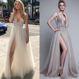 2018 Sexy Grogeous Sheer Top perlé col en V robe de soirée robe de bal longue argent paillettes perles mélange tulle robe de soirée dos nu Spl242t