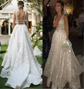 2020 Sparkly Trouwjurken Een lijn V-hals Backless Sweep Train Bruidsjurken Robe de Mariee Garden Western Country Vestidos de Novia