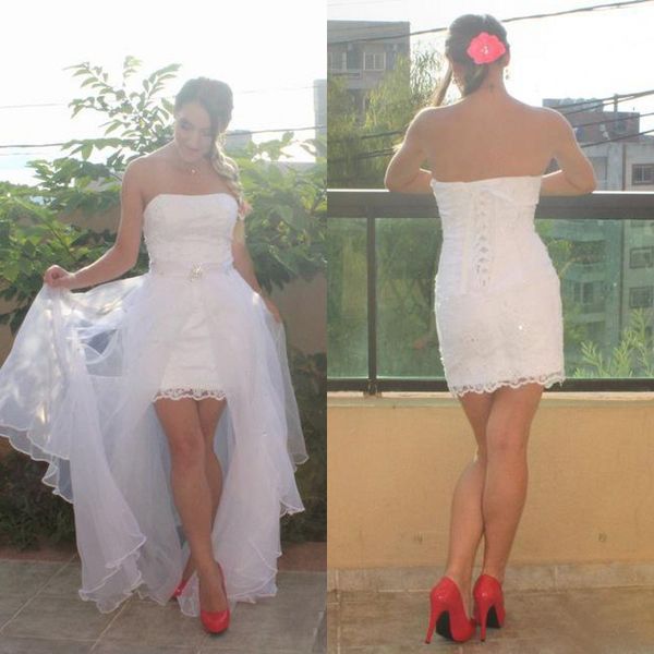 2018 Vestidos de novia cortos de playa de verano Vestidos de novia de encaje sin tirantes baratos con falda desmontable de tul Vestidos de novia de campo EN2201