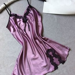 Zomer simulatie zijden pyjama sexy dame condool v-hals gesponnen zijde sportkleding pijama mouwloze vrouwen nachtkleding