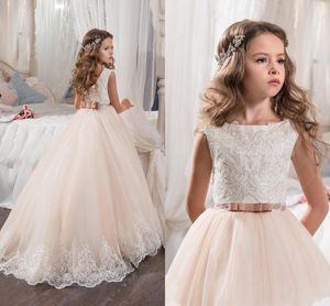 2018 Tutu New Blush Pink Flower Girls Vestidos Barato Joya Cuello Apliques de encaje Tren de barrido largo Cumpleaños Comunión Niños Vestidos de niña