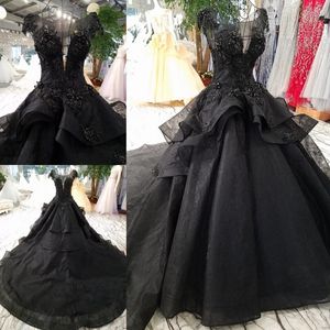 Vestido de fiesta negro vintage Vestidos de novia Cap manga Cuello en V Con cuentas Encaje Espalda abierta Volantes Corte Tren Vestidos de novia de novia Imágenes reales