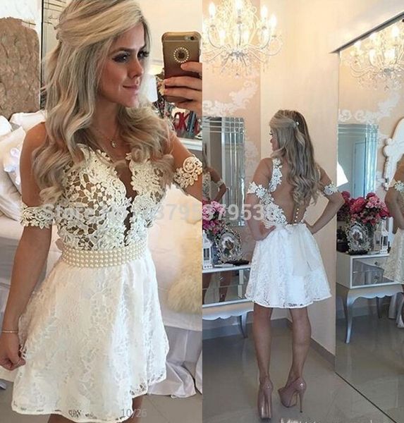 Vestidos de bienvenida cortos blancos de bienvenida de manga corta de encaje transparente de encaje aplicado a longitud de graduación de graduación de graduación con perlas Hy1486