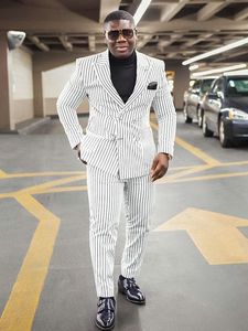 2018 Blanc Fumer Veste Pantalon Revers À Double Boutonnage À Rayures Costume D'affaires Tenue De Cérémonie Hommes Costumes De Mariage Pour Homme Marié Smoking