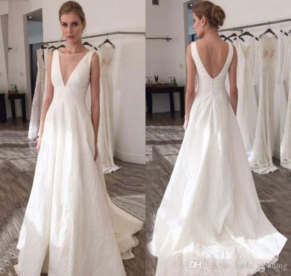 2019 Robe de mariée blanche simple plaine d'été Plage Boho Une ligne Backless Country Garden Robe de mariée Custom Made Plus Size