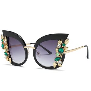 Gafas de sol de gran tamaño con forma de ojo de gato y diamantes de imitación, gafas de sol de estilo barroco con marco de flores grandes en 10 colores, bonita venta al por mayor Melody2041