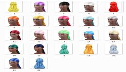 2019 22 Sélection de couleurs Men039s Satin Durags Bandana Turban Perruques Men Silky Durag Headwear Band Pirate Hat Hat Hair Accessoires8383883