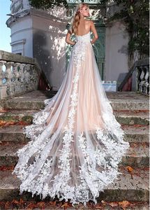 2019 Incroyable Ivoire Nude Berta Robes De Mariée Plage Bretelles Dossier Dossier Applique Perlé Chapelle Train Bohemian Robe de mariée Vestidos de Novia