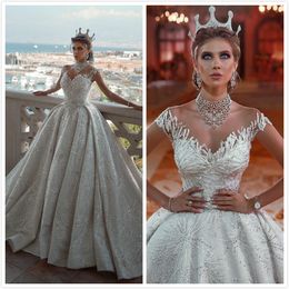 2019 Arabe Luxueux Scintillant Sexy Robes De Mariée Sheer Cou Perlé Dentelle Robes De Mariée Manches Longues Vintage Robes De Mariée ZJ115