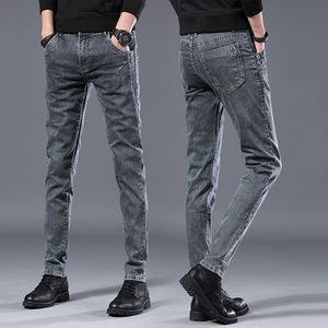 2019 automne Nouveaux hommes Jeans Noir Classique Designer De Mode Denim Skinny Jeans Hommes Casual Haute Qualité Slim Fit Pantalon T191019