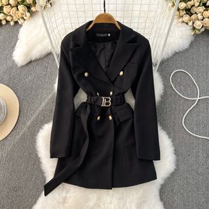 2023 Vrouwen Jassen Herfst Winter Nieuwste Runway Designer Uitloper Dames Notched Collar Classic Buttons Double Breasted Slim Belt Brazer Jacket