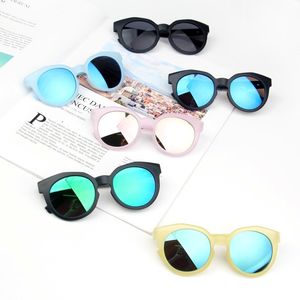 Accesorios para bebés Chicos para niños Niñas Niñas Niños Gafas de sol Sombras Lentes brillantes UV400 Protección con estilo Baby Marco al aire libre 1968 Z2