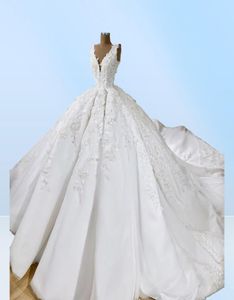 2019 robes de mariée robe de bal avec jupon col en V dentelle appliques perles une ligne élégante robe de mariée de pays, plus la taille de mariée Go1905559