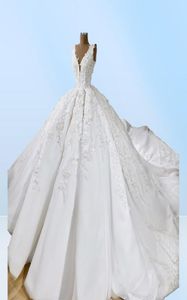 2019 robes de mariée robe de bal avec jupon col en V dentelle appliques perles une ligne élégante robe de mariée de pays, plus la taille de mariée Go9448294